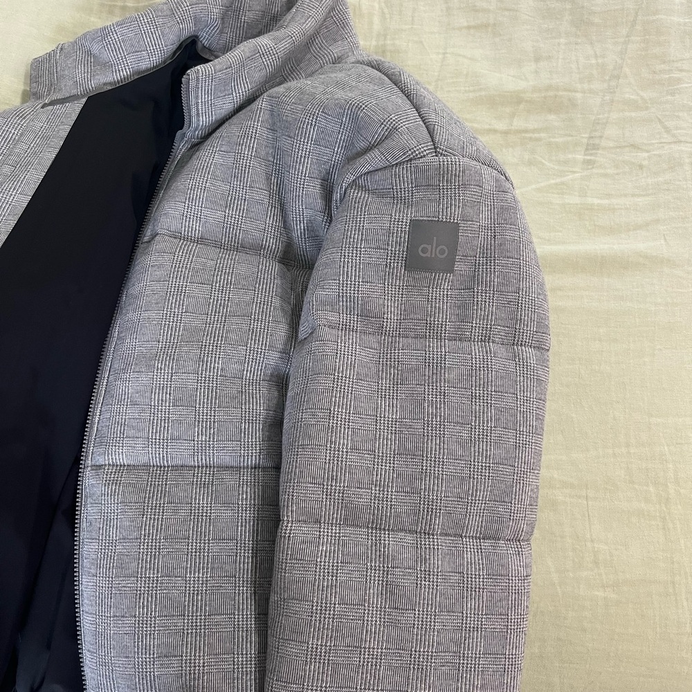 ALO Yoga Quilted Puffer Jacket in Gray - Picture 8 of 8